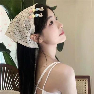 桃花含露又春风